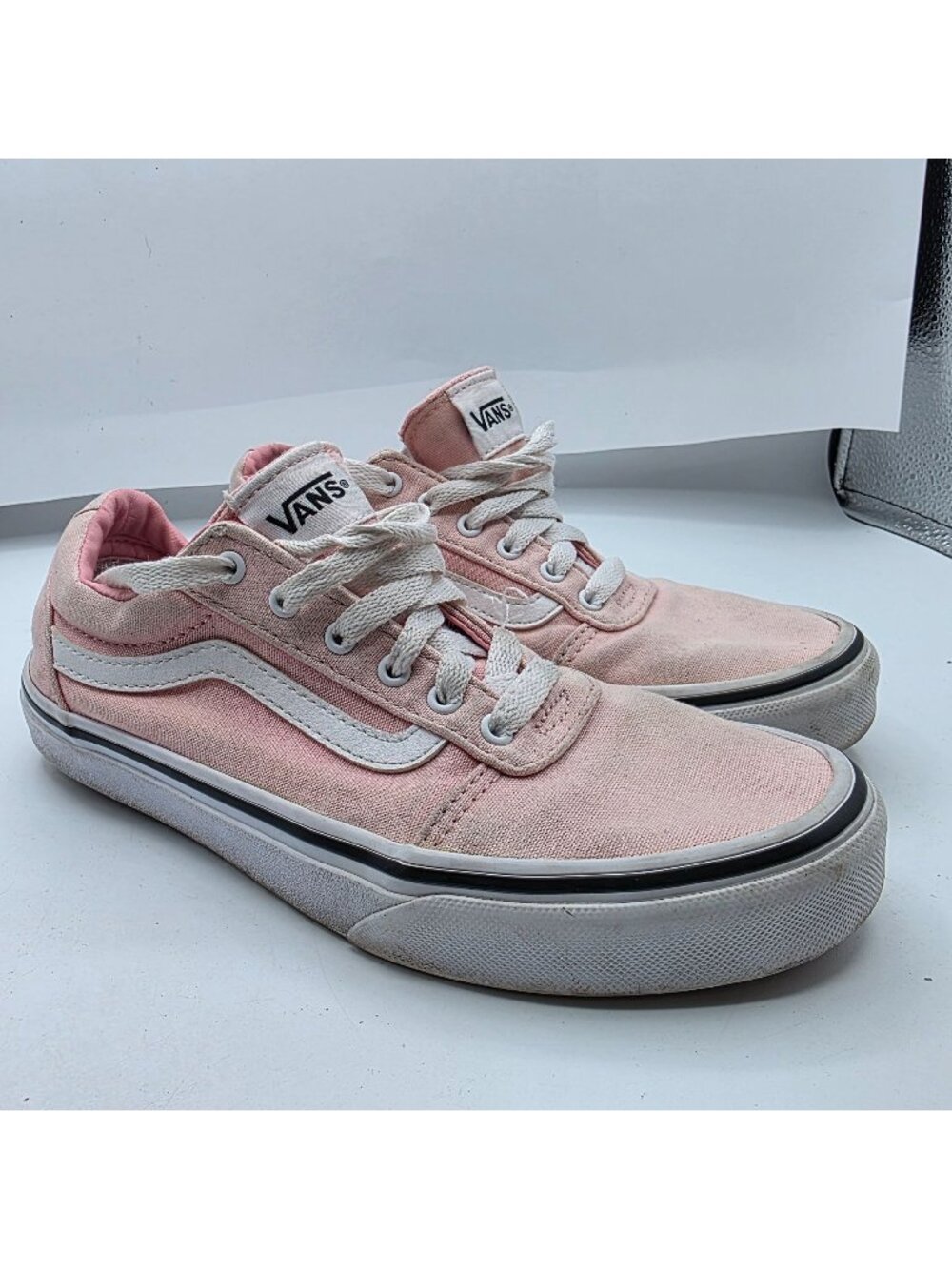 Vans Old Skool Girls Size 4 Pink White Skate Sneakers Casual Canvas Shoes Walk